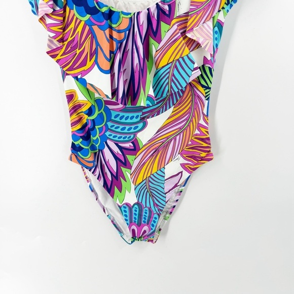 ✅ Trina Turk Women's Off-The-Shoulder Ruffle Bandeau One Piece Swimsuit SIZE 6 - Picture 4 of 8